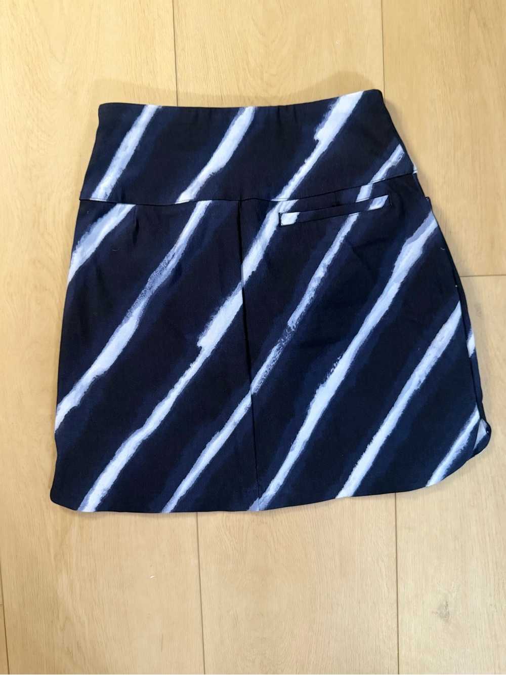 Lily Hagen Women’s Navy and White Diagonal Stripe Skirt - Picture 4 of 4